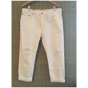 Levis 501 Distressed Boyfriend Jeans